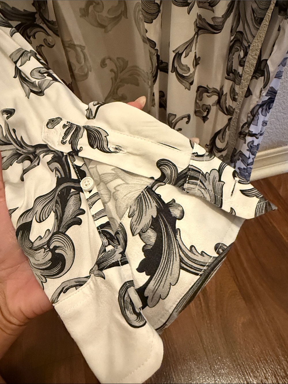 GUESS White Shirt with Black Baroque Scroll Print - Picture 3 of 7